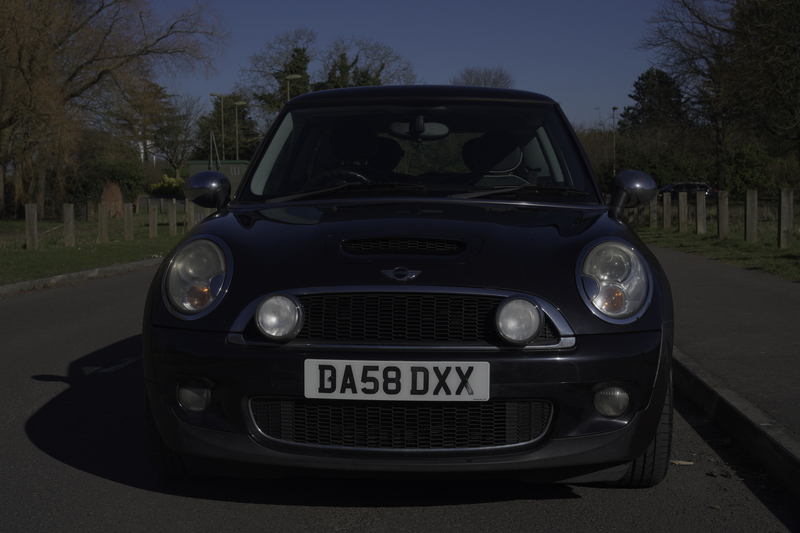 Front Exterior View of Mini Cooper S